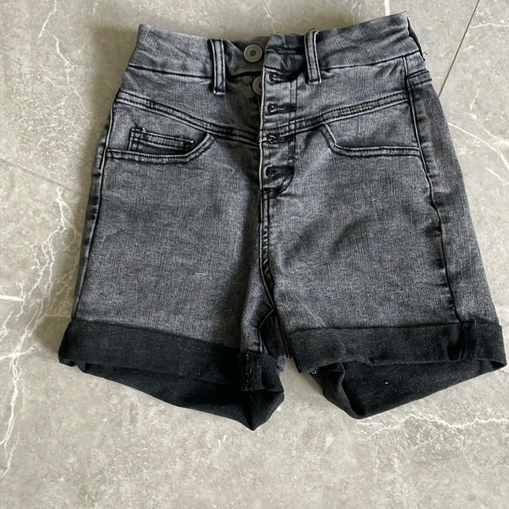 Rue 21 denim shorts